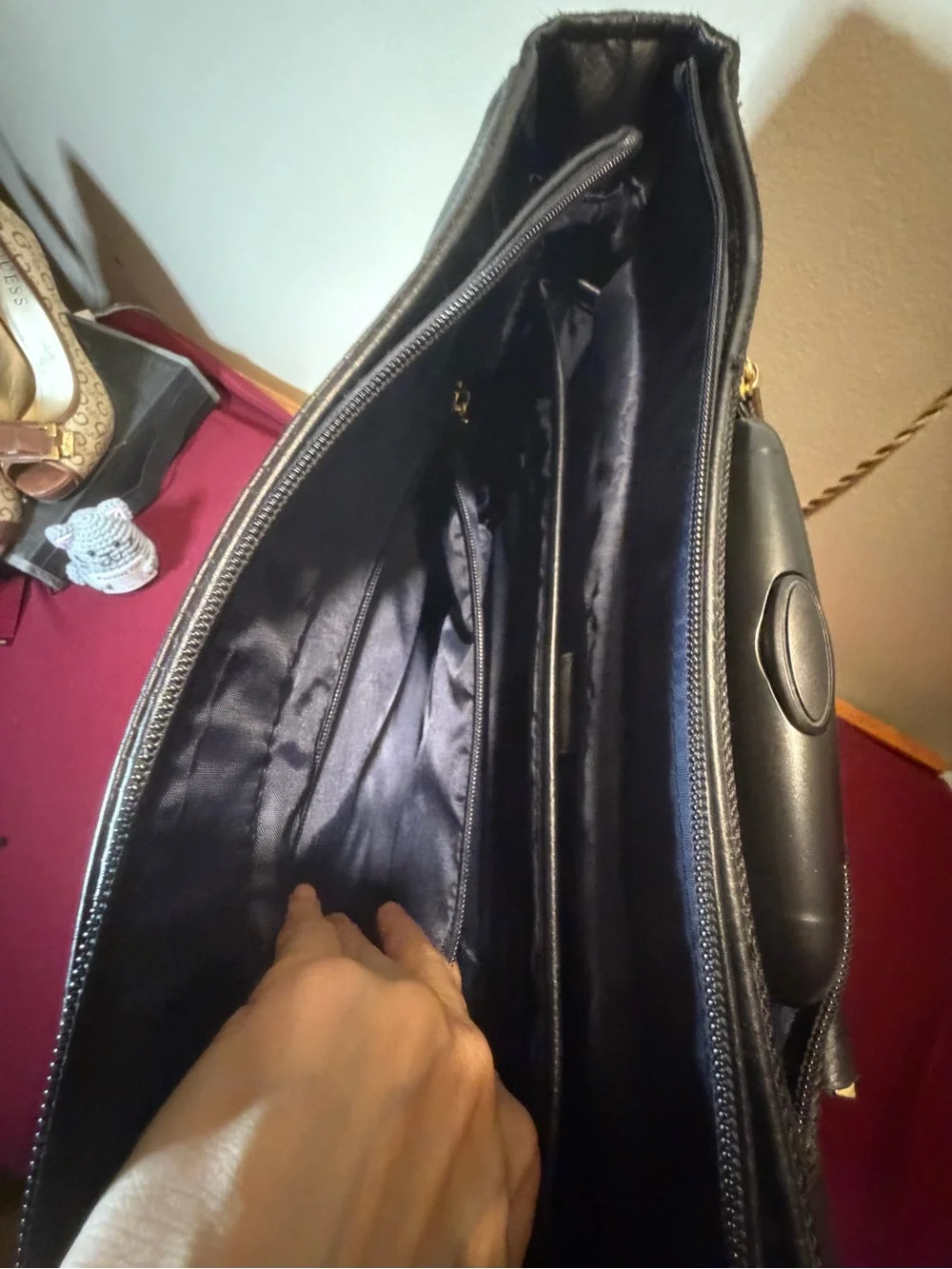 Kenneth Cole Reaction Black Men's Briefcase with Gold Accents